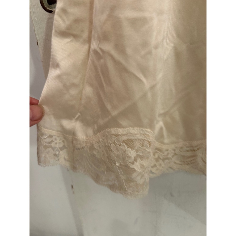 Unbranded Vintage Half Slip Skirt Medium Cream Lace Trim Silky Lingerie Womens - Picture 2 of 5